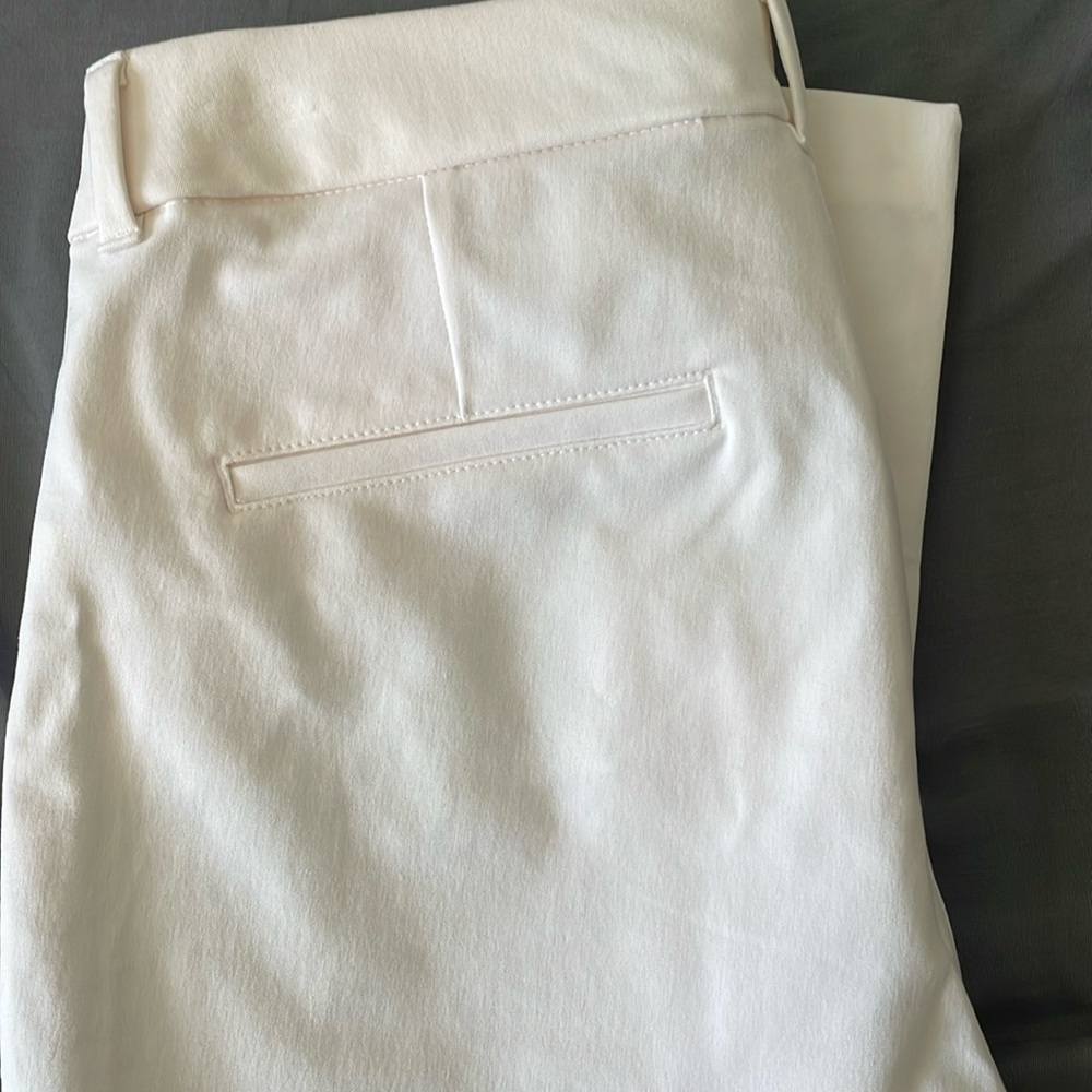 Old Navy White Pixie Skinny Pants - Picture 3 of 3